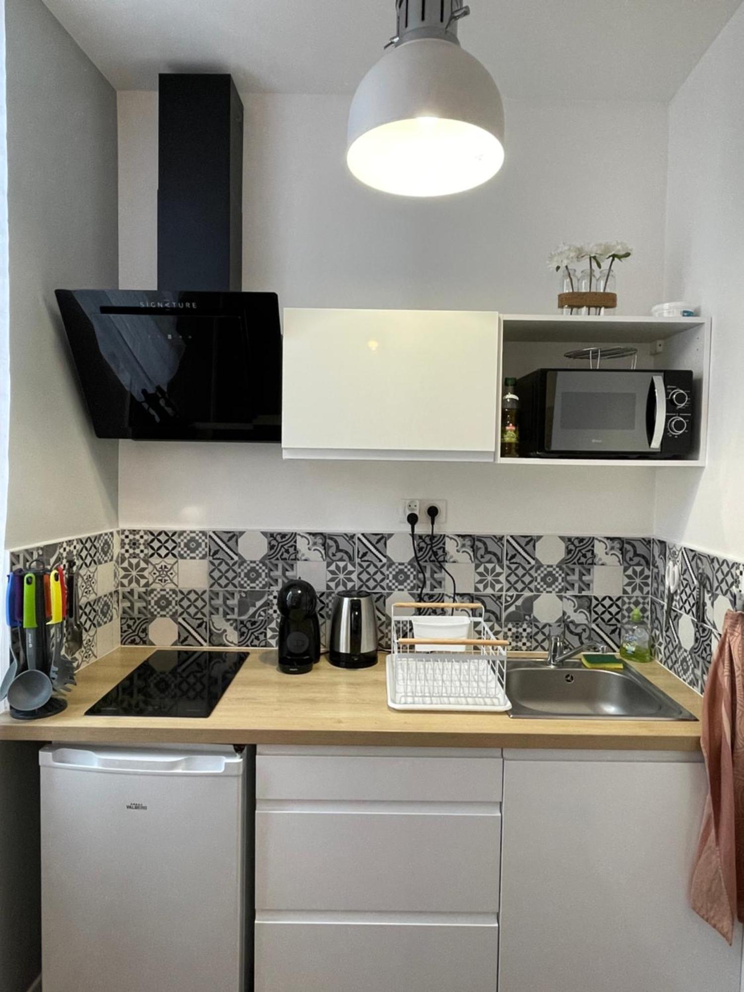 Apartment Chez Jean-yves Et Zoe - Le Carpe Diem - Au Calme, Tres Propre, Proche Parkings Niort