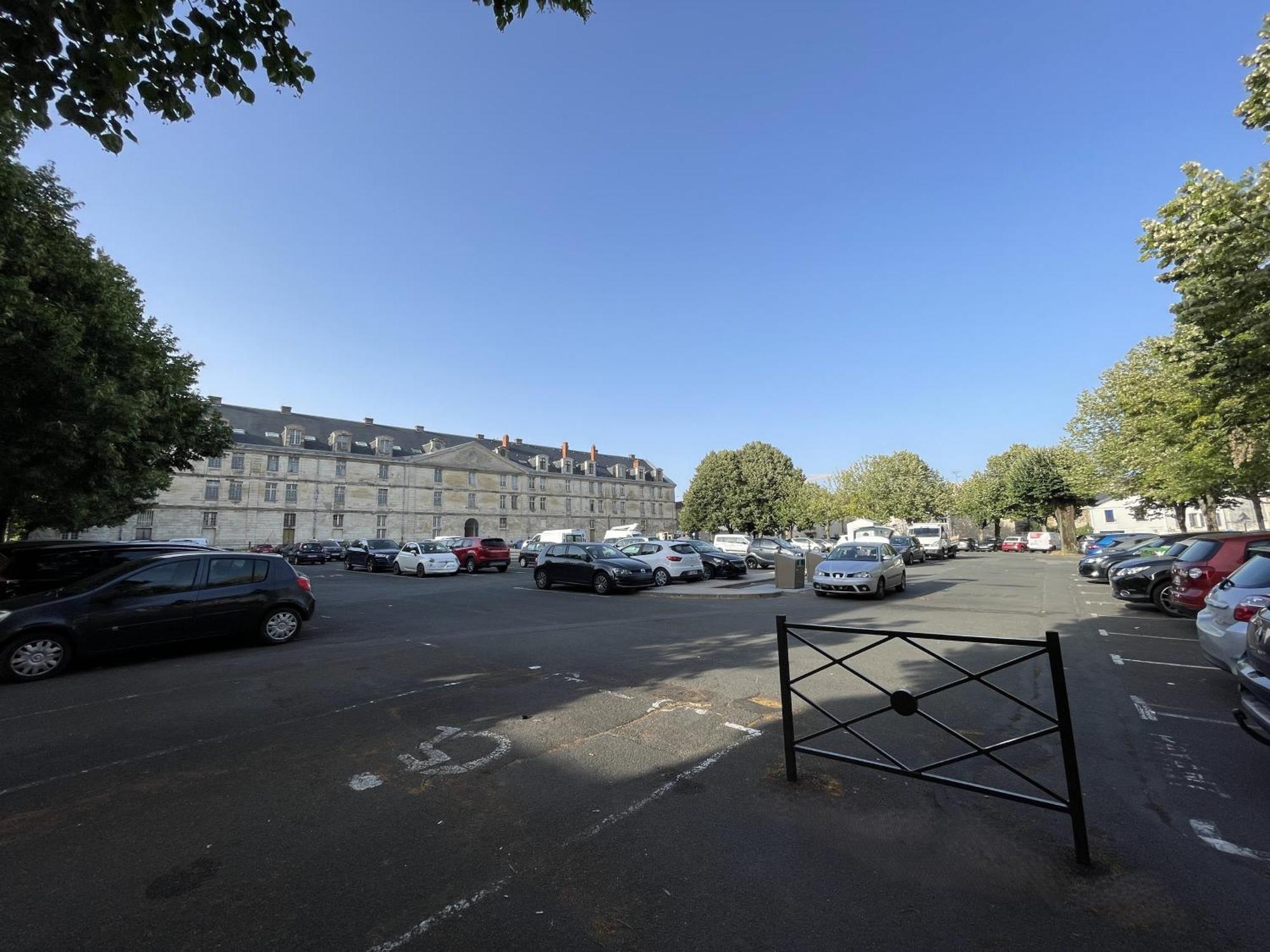 Apartment Chez Jean-yves Et Zoe - Le Carpe Diem - Au Calme, Tres Propre, Proche Parkings *